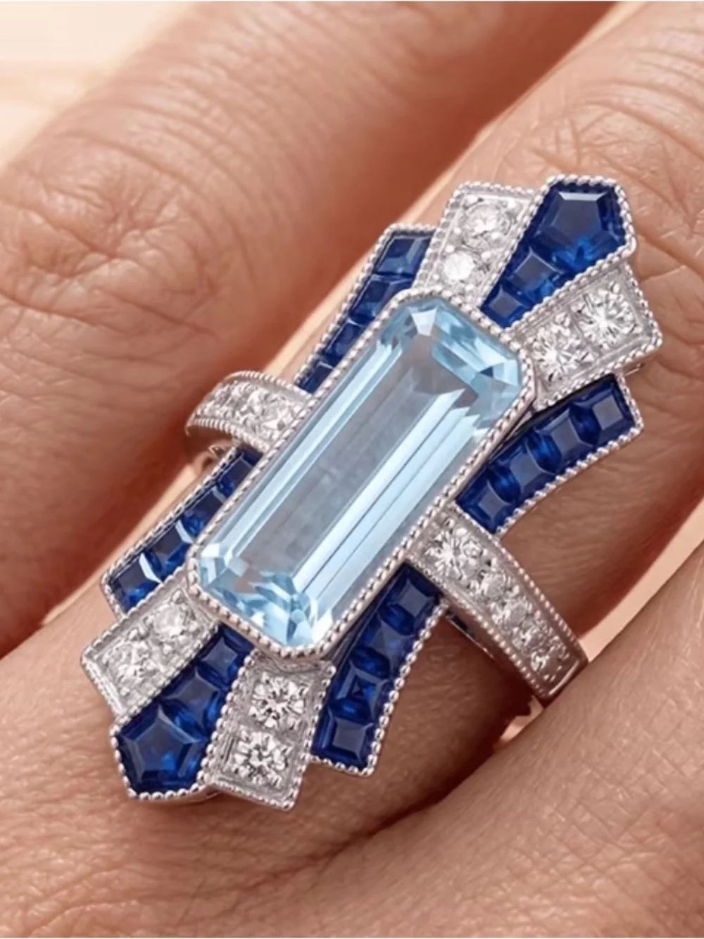 Vintage Art Deco style silver tone ring